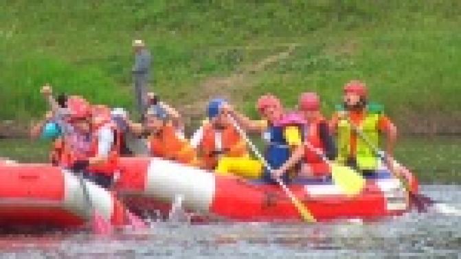 С течением реки Чусовая справлялись спортсмены со всего Уральского Федерального округа