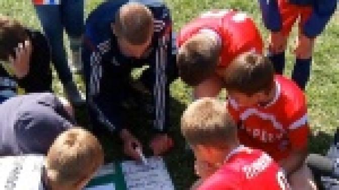 День защиты детей в Первоуральске отметили футбольным турниром