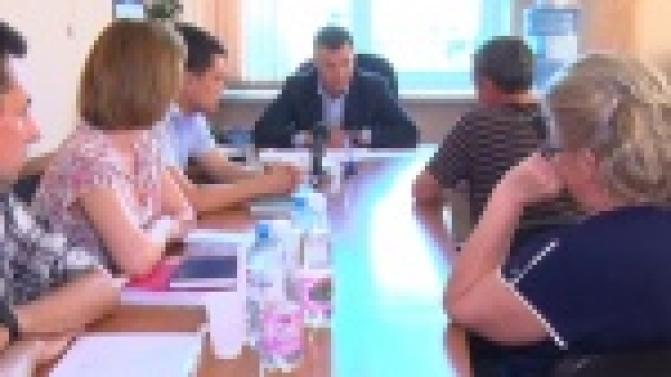 О коммунальных проблемах и соседских пересудах...