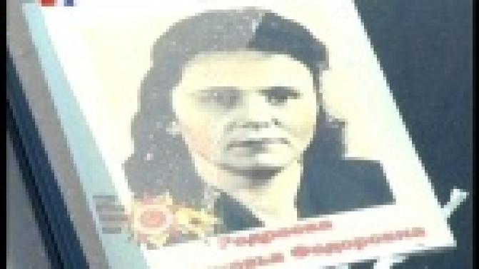 Ко Дню Победы первоуральцы превратили свои машины в танки и штурмовики.