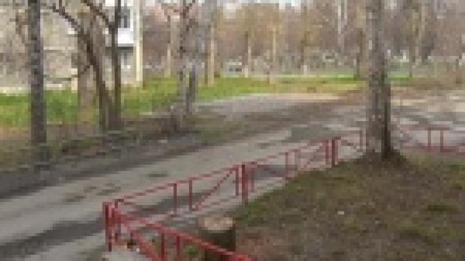 Управляющие компании включились в городской месячник чистоты