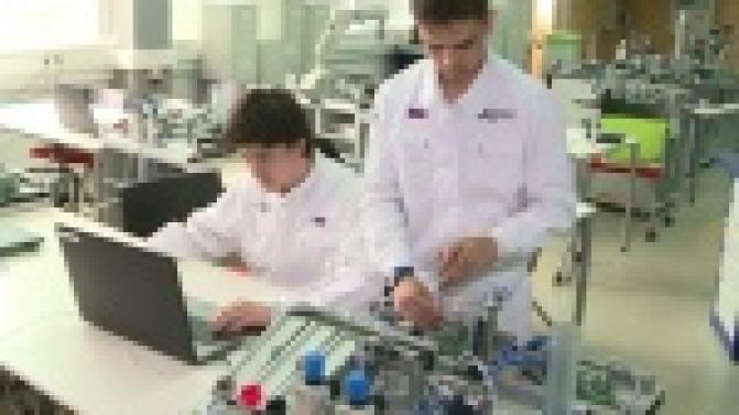 Студенты Образовательного центра группы ЧТПЗ начали готовиться к Полуфиналу национального чемпионата «Молодые профессионалы» УрФО