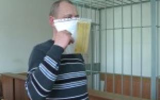 В Первоуральске судят сотрудника колонии, который попался на получении взятки