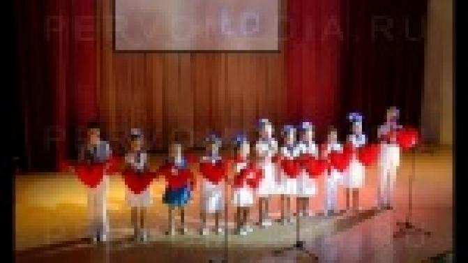 Школьники из Первоуральска продемонстрировали знание иностранных языков в  необычной форме