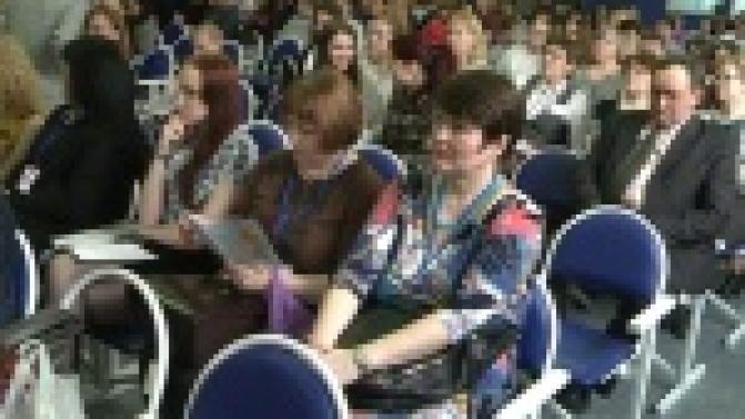 В Первоуральском металлургическом колледже состоялся областной фестиваль «Весенняя капель - 2016»