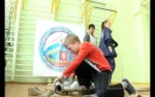 Подрастающие первоуральцы поборолись за звание лучшей дружины юных пожарных.