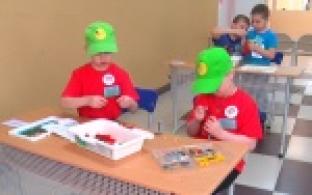 Космические луноходы и многофункциональные дроиды представили дети на олимпиаде по робототехнике