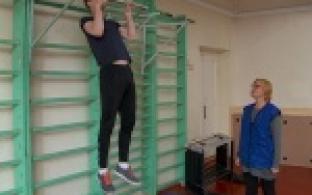 Школьники проверяют себя на готовность к труду и обороне