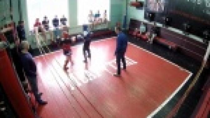 Серию спарингов для любителей спорта организовали боксеры