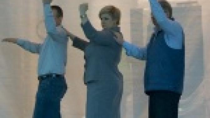 Сценарий написал врач, в роли режиссёра - учитель математики