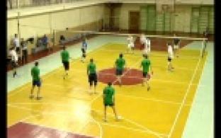 Победителей определил волейбол.