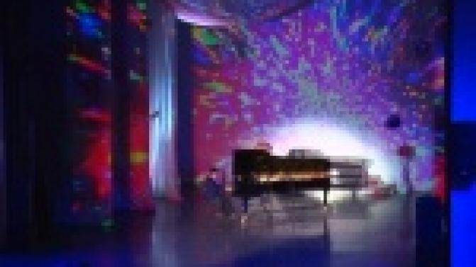 Поздравления с весенним праздником начали принимать первоуралочки