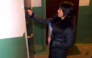 Комиссия из администрации отправилась осмотреть состояние муниципальных квартир