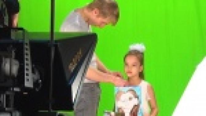 Детский конкурс рисунков "Мамин портрет" продолжается