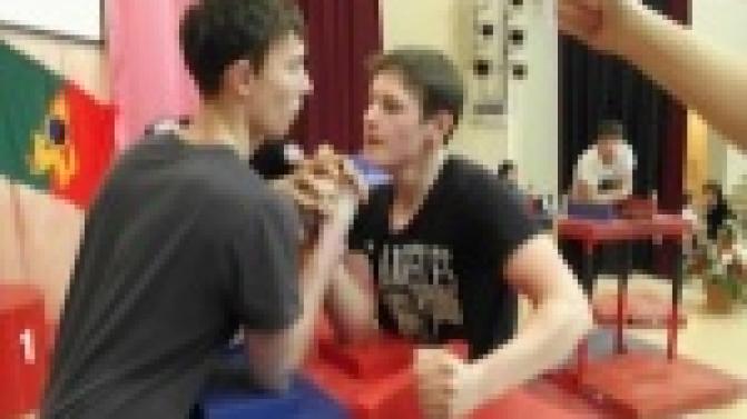 Соревнования по армспорту прошли в Центре детского творчества