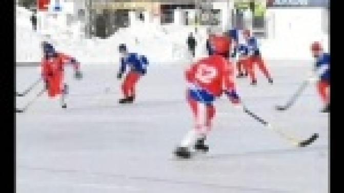 Добрый десяток сильнейших молодёжных команд страны ожидают в Первоуральске.