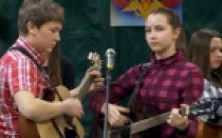 В клубе "Пограничник" поздравили местных ветеранов советской и российской армии и участников локальных конфликтов