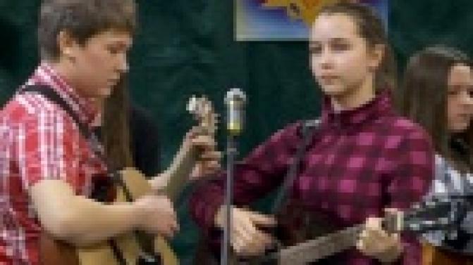 В клубе "Пограничник" поздравили местных ветеранов советской и российской армии и участников локальных конфликтов