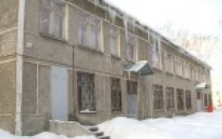 Уже не первую неделю жители Хромпика гадают, что будет с местной детской поликлиникой