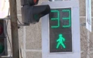 В городе началась замена электронных регулировщиков