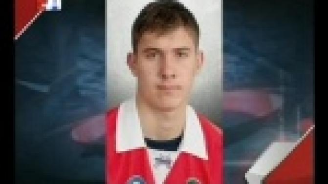 Первоуральский хоккеист Николай Коньков включён в состав юниорской сборной России.