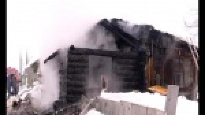 Два человека погибли в пожаре на Трудпосёлке