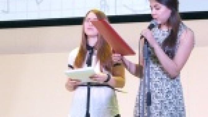 Зажигательные танцы и песни