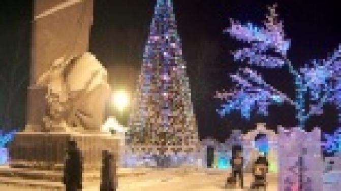 Новогодний городок будет открыт для посетителей до Масленицы