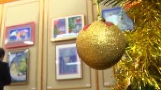 "Рождественская сказка" в виде живописных полотен, кукол и декора ожила в стенах музея ПНТЗ