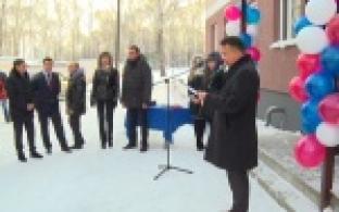 Несколько десятков первоуральских семей получили ключи от новых квартир