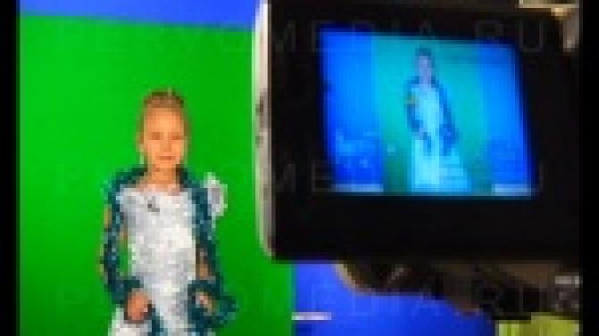 Поздравить весь город с наступающим праздником и выиграть приз.