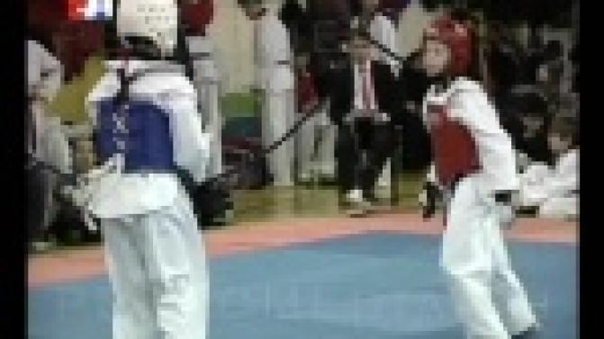 Первоуральские тхэквондисты готовятся ко Всероссийскому турниру