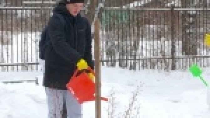 Студенты Первоуральского металлургического колледжа подготовили подарки для подопечных Дома малютки