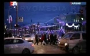 В Первоуральске началась подготовка к новогодним праздникам.