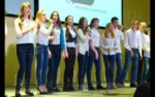 Будущие металлурги, архитекторы и социальные работники - на одной сцене.