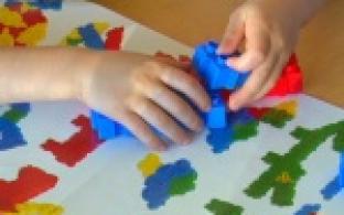 В детских садах Первоуральска в лего играют и маленькие, и взрослые