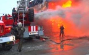 Сгорел автосервис