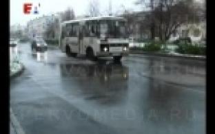 Автоинспекторы призывают водителей сменить летнюю резину на зимнюю