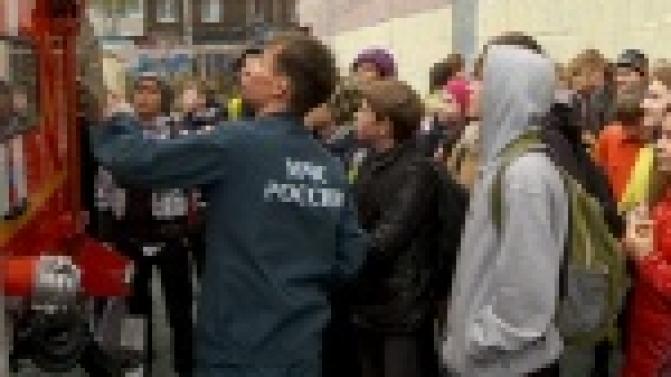 Готовность школьников к экстримальным ситуациям проверили сотрудники МЧС