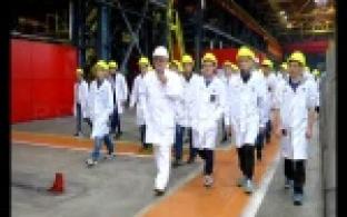 Будущие белые металлурги с первых дней учёбы посещают собственные рабочие места