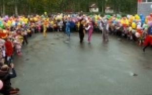 Первый звонок прозвучал почти для двух тысяч маленьких первоуральцев.