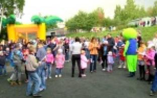 День Государственного флага Российской Федерации отмечали не только на Площади Победы