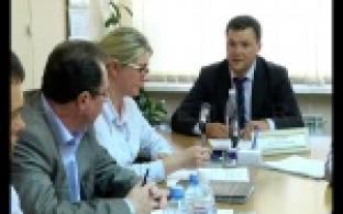 Кто пришёл с просьбой, а кто - с благодарностью.