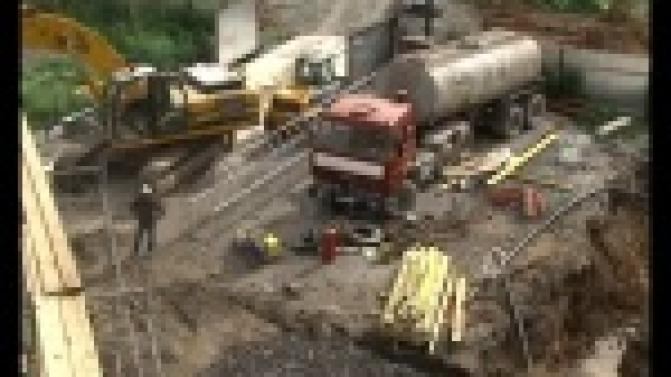 Глава первоуральской администрации проверил ход строительства новых социальных объектов.