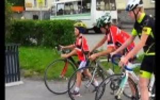 О правилах дорожного движения первоуральским школьникам напомнили велосипедисты.