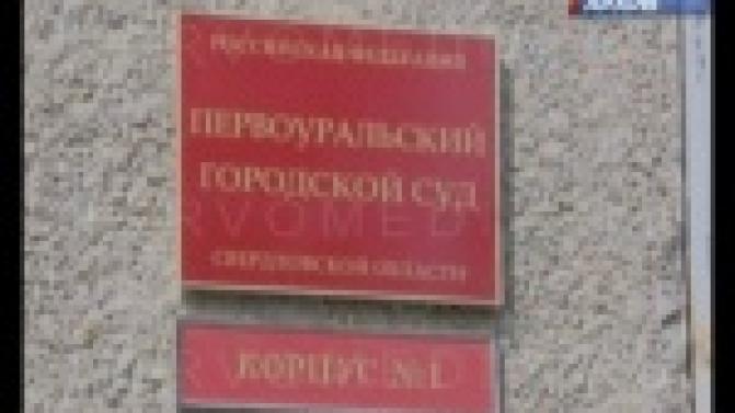 Общественная палата продолжает бороться за квартиру Надежды Морозовой, которая вместе с дочерьми едва не оказалась на улице.