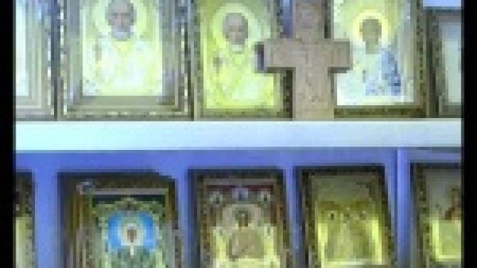 Какими красками пишут иконы и где изготавливают изделия из камня