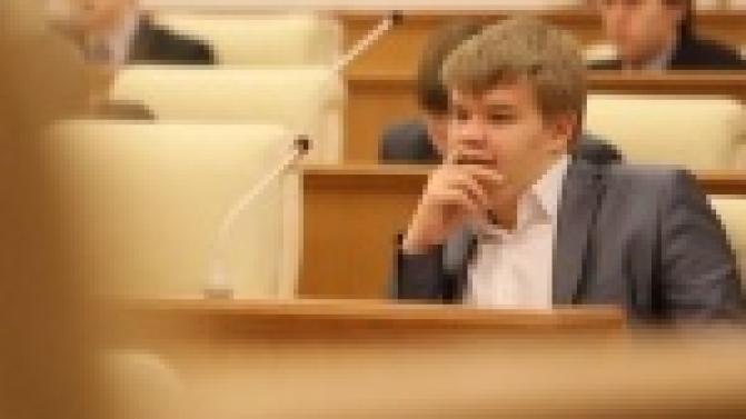 Механик, квн-щик и депутат в одном лице