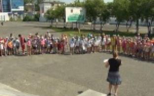 На стадионе "Уральский трубник" состоялось открытие второй смены в лагерях при дворовых клубах