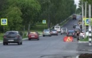 В Первоуральске продолжается ремонт асфальтового покрытия на центральных улицах